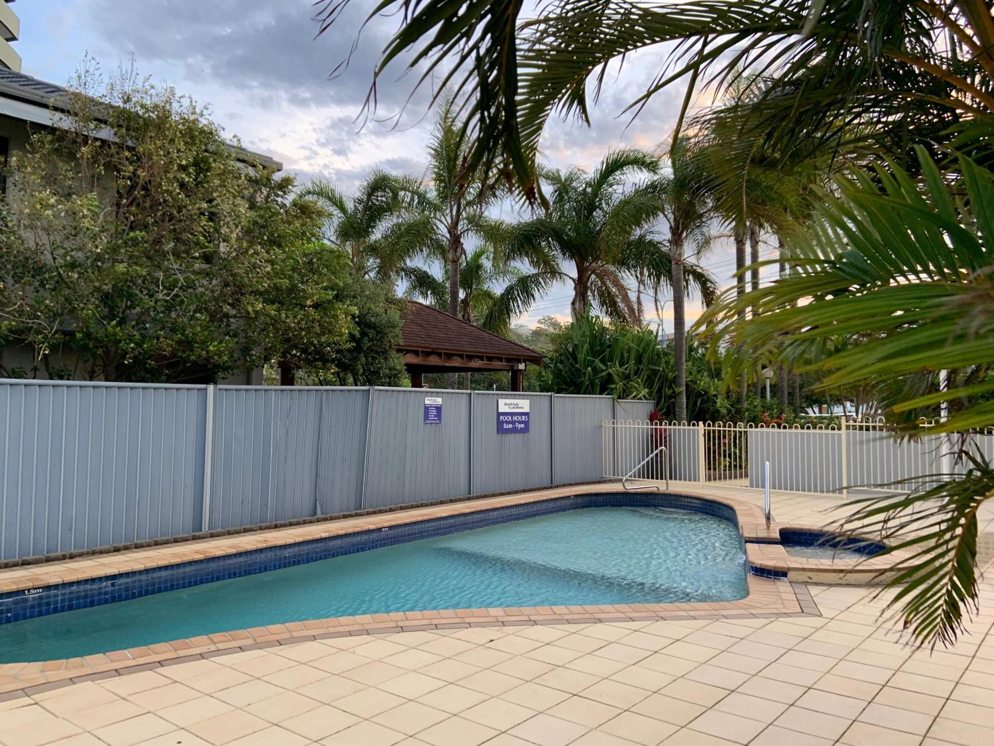 גולד קוסט Burleigh Gardens North Hi-Rise Holiday Apartments מראה חיצוני תמונה
