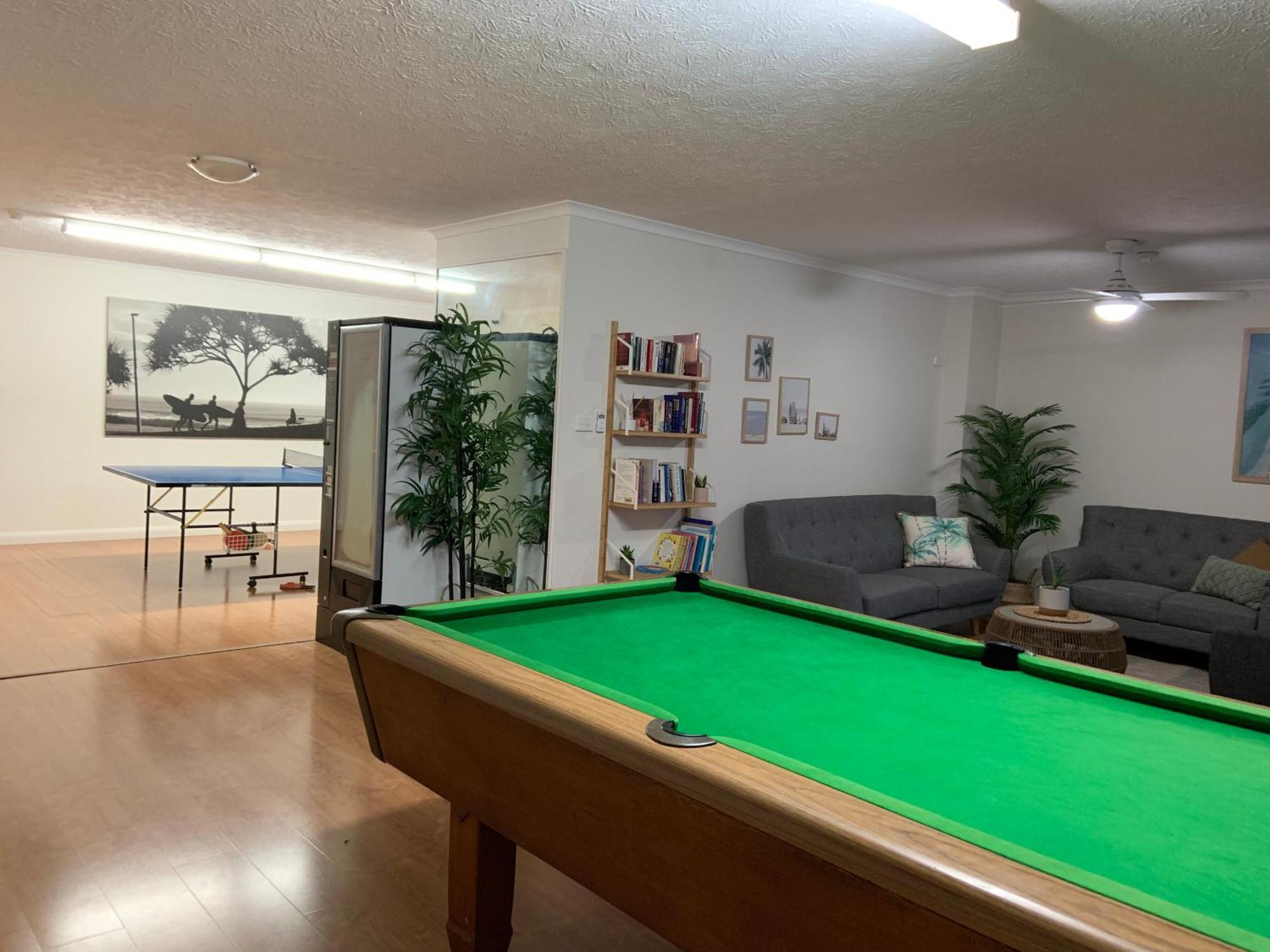 גולד קוסט Burleigh Gardens North Hi-Rise Holiday Apartments מראה חיצוני תמונה