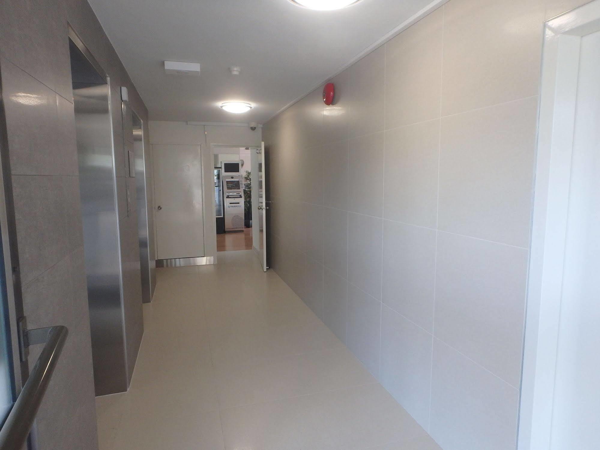 גולד קוסט Burleigh Gardens North Hi-Rise Holiday Apartments מראה חיצוני תמונה