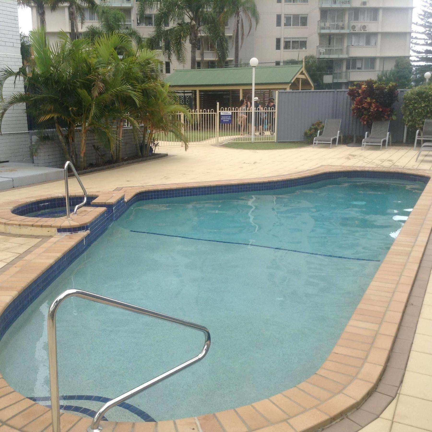 גולד קוסט Burleigh Gardens North Hi-Rise Holiday Apartments מראה חיצוני תמונה